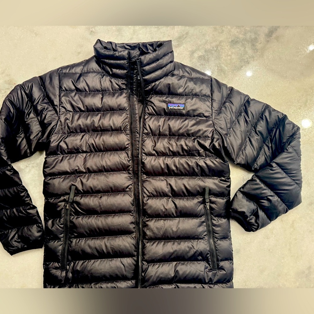 Boys Patagonia Down Sweater Jacket, Black, Size 10